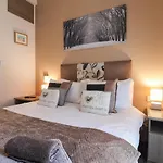 Holiday home Evergreen Pines *