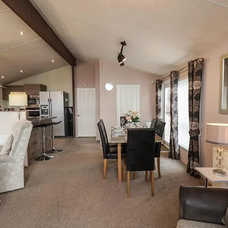 بيت للعطل Evergreen Pines