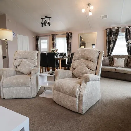 Evergreen Pines Scarborough